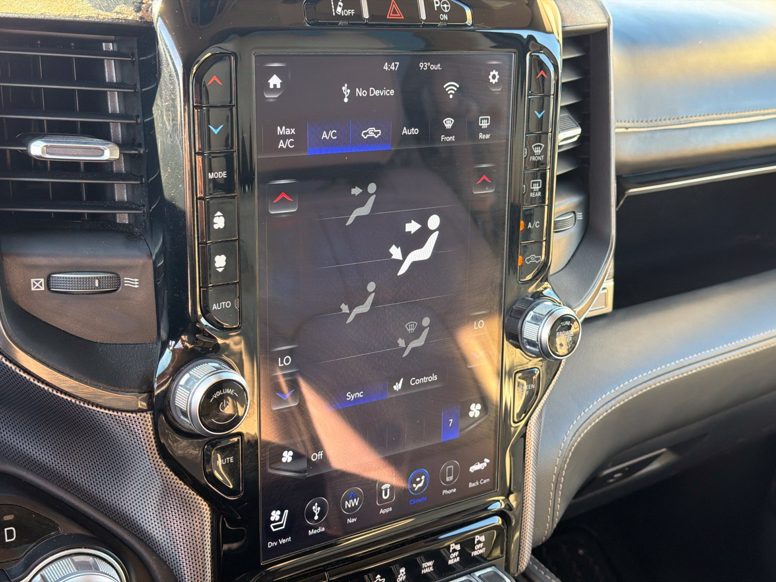 Used 2021 RAM 1500 Limited AWD/4WD image 25