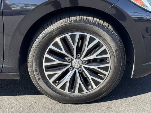 Used 2019 Volkswagen Jetta SEL FWD image 12