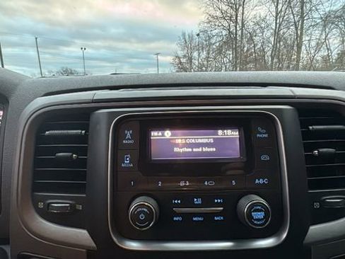 Used 2018 RAM 1500 Express image 19