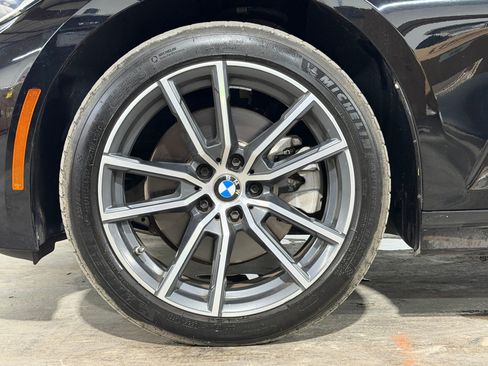 Used 2021 BMW 330i xDrive Sedan w/ Premium Package AWD/4WD image 11