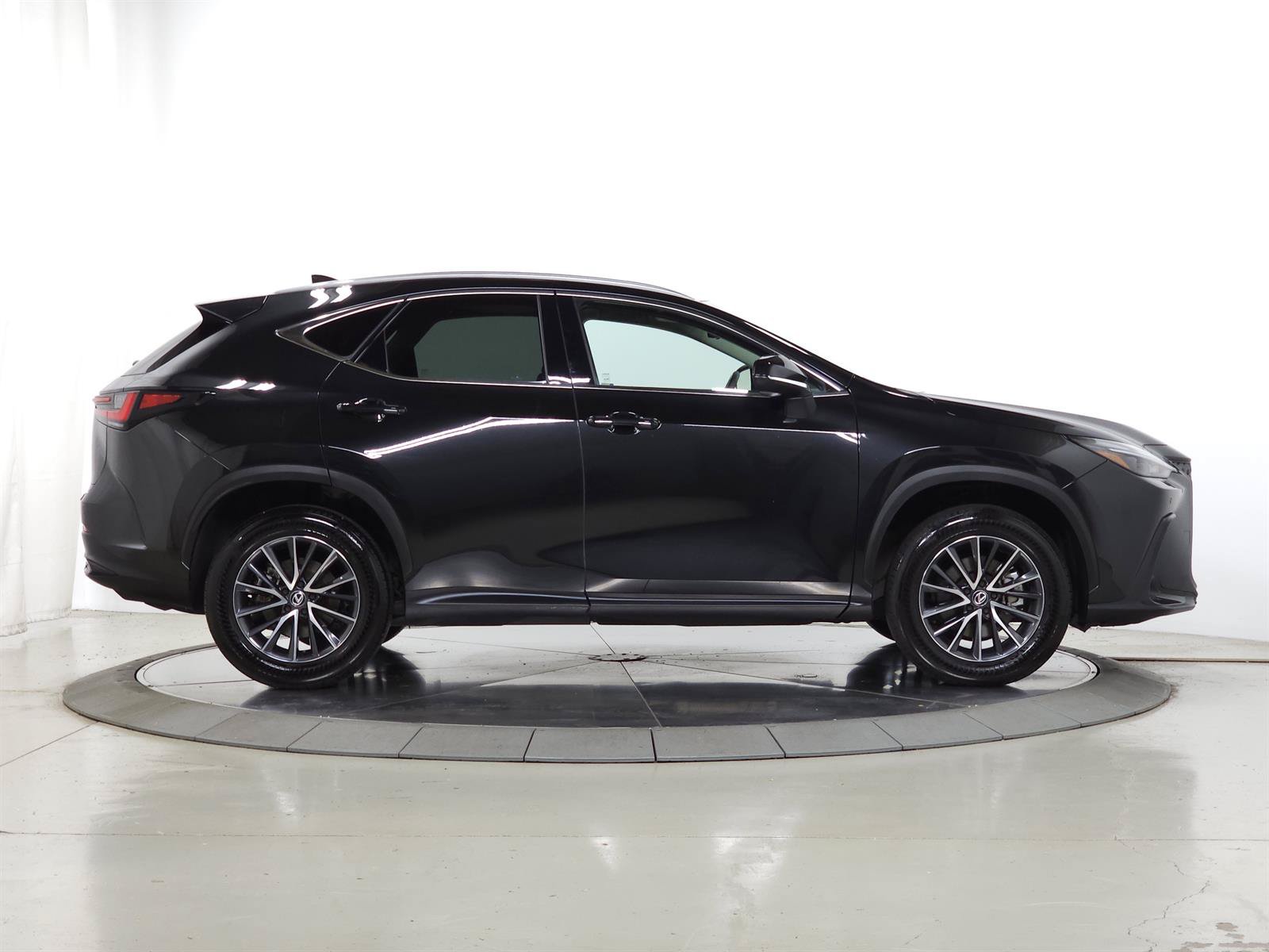 Used 2024 Lexus NX 350 AWD image 12