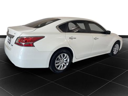 Used 2014 Nissan Altima 2.5 S FWD image 5