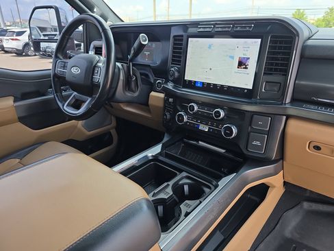 Used 2023 Ford F250 Lariat w/ Lariat Ultimate Package AWD/4WD image 18