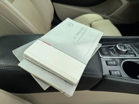 Used 2017 Nissan Maxima 3.5 SL image 22