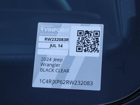 Used 2024 Jeep Wrangler Unlimited Sahara AWD/4WD image 30