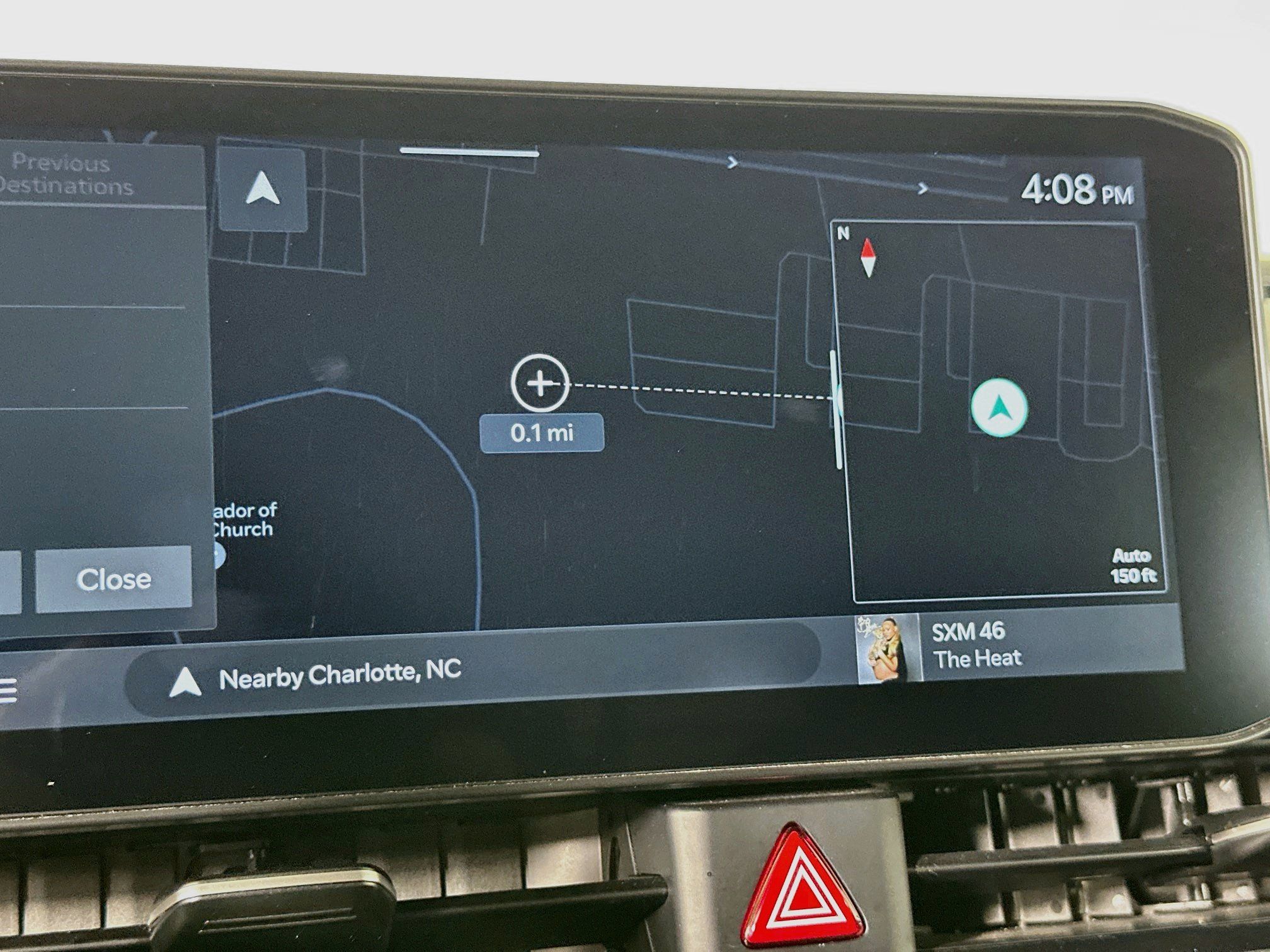 Used 2025 Kia Carnival FWD image 22
