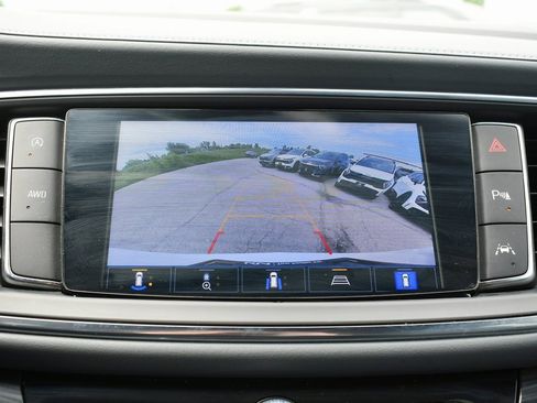 Used 2024 Buick Enclave Premium image 26