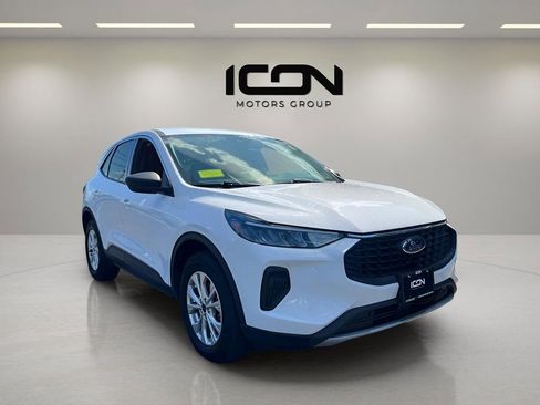 Used 2023 Ford Escape Active image 7