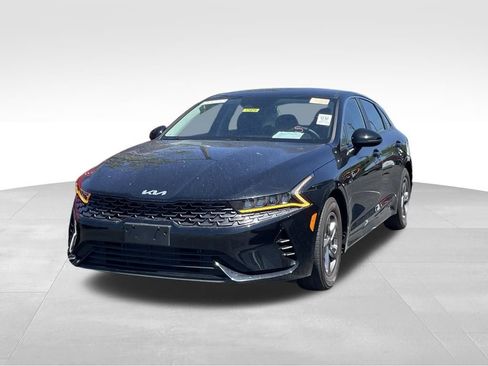 Used 2023 Kia K5 LXS FWD image 2