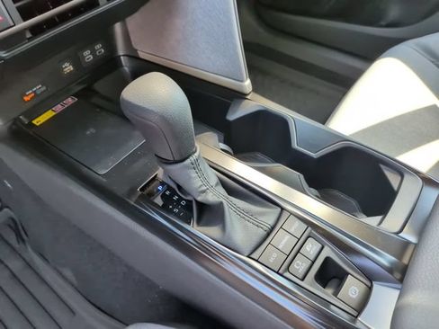 Used 2026 Toyota Camry LE w/ Convenience Package AWD/4WD image 19