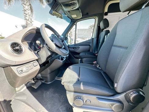 New 2025 Mercedes-Benz Sprinter 2500 image 20