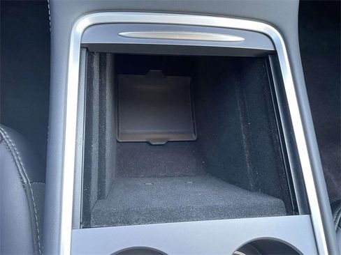 Used 2023 Tesla Model 3 Standard Range image 21