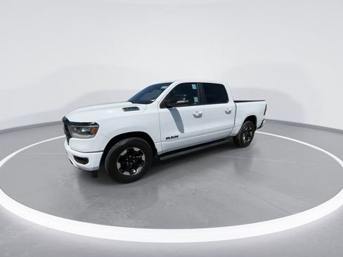 Used 2021 RAM 1500 2WD Crew Cab image 4