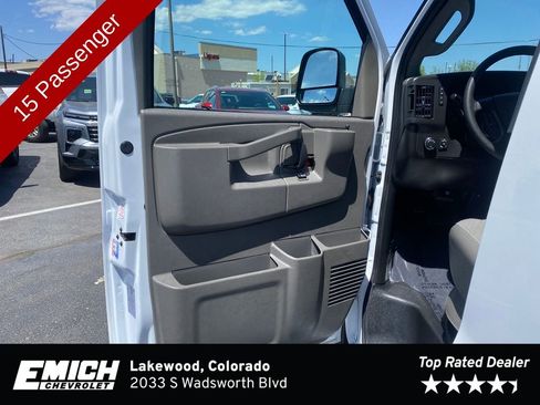 Used 2025 Chevrolet Express 3500 LT w/ LT Preferred Equipment Group RWD image 10