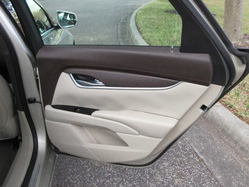 Used 2014 Cadillac XTS image 22