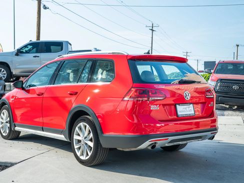 Used 2017 Volkswagen Golf Alltrack S AWD/4WD image 5