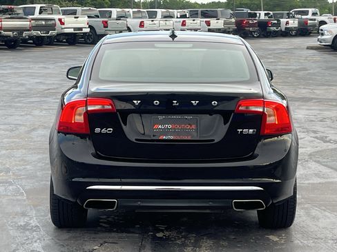 Used 2017 Volvo S60 T5 Inscription Platinum w/ Climate Package AWD/4WD image 7