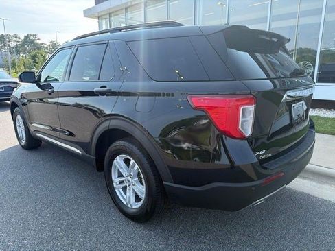 Used 2023 Ford Explorer XLT w/ Equipment Group 202A AWD/4WD image 3