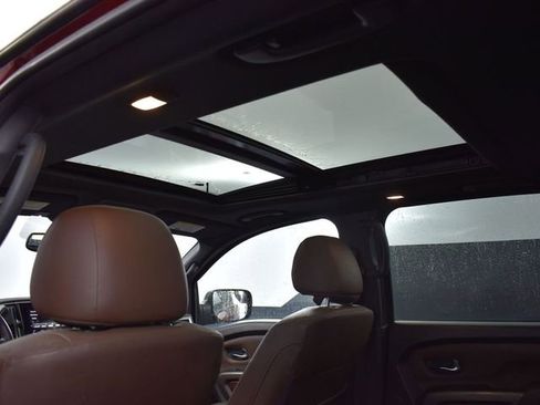 Used 2021 Nissan Titan Platinum Reserve w/ Moonroof Package image 13
