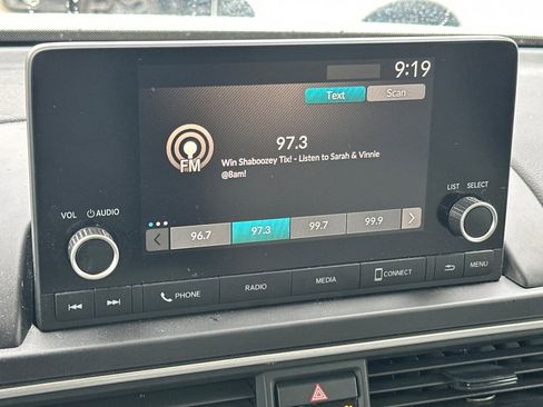 Used 2023 Honda Pilot LX image 23