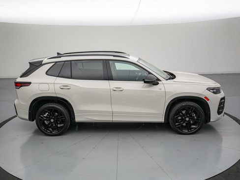 Used 2025 Volkswagen Tiguan SE R-Line AWD/4WD image 3