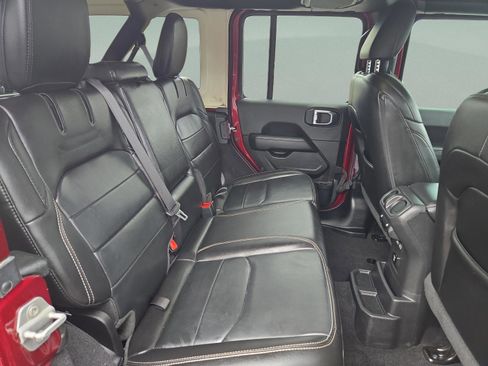 Used 2021 Jeep Wrangler Unlimited Sahara w/ Cold Weather Group image 26