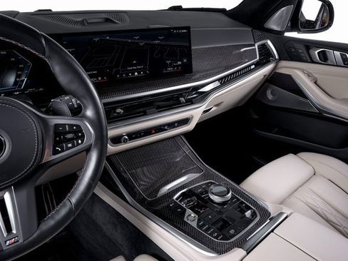 Used 2024 BMW X7 M60i w/ Executive Package image 36