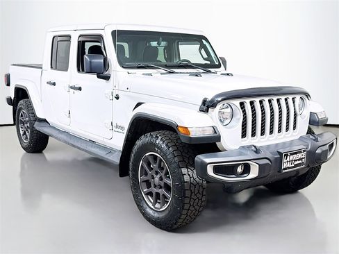 Used 2022 Jeep Gladiator Overland w/ Popular Equipment Package image 3