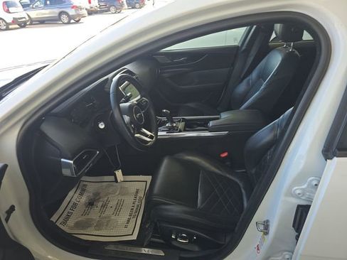 Used 2020 Jaguar XE S image 9