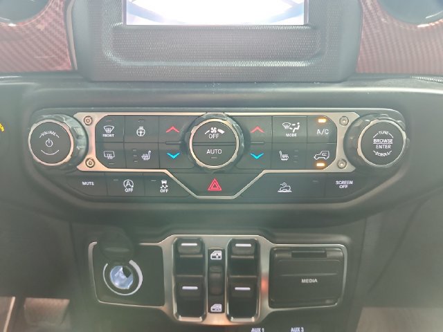 Used 2021 Jeep Wrangler Unlimited Sport AWD/4WD image 31