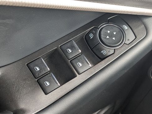 Used 2025 Ford Explorer ST-Line w/ ST-Line Street Pack image 29