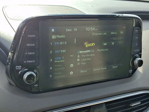 Used 2020 Hyundai Santa Fe Limited image 18