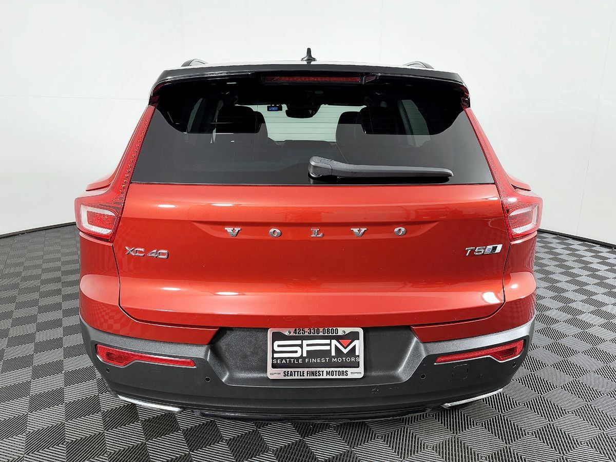 Used 2020 Volvo XC40 T5 R-Design w/ Protection Package Premier AWD/4WD image 10