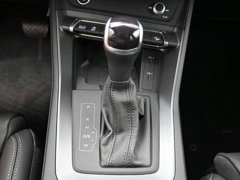 Used 2025 Audi Q3 2.0T Premium AWD/4WD image 27