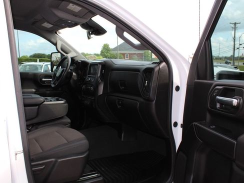 Used 2025 Chevrolet Silverado 2500 Custom w/ Z71 Off-Road Package AWD/4WD image 35