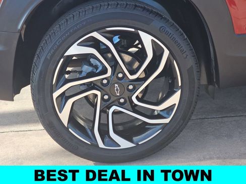 Used 2025 Chevrolet TrailBlazer RS w/ Driver Confidence Package image 37