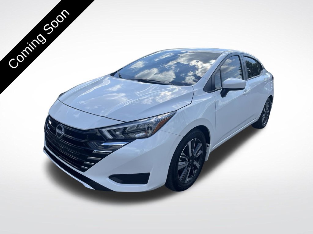 Used 2025 Nissan Versa SV w/ Trunk Package FWD image 1