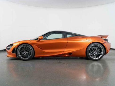 Used 2018 McLaren 720S RWD image 5