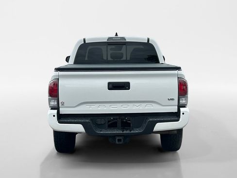 Used 2021 Toyota Tacoma TRD Off-Road w/ Technology Package AWD/4WD image 30