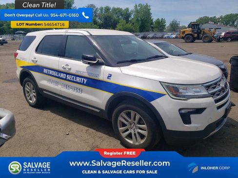 Used 2018 Ford Explorer XLT w/ Equipment Group 202A AWD/4WD image 5