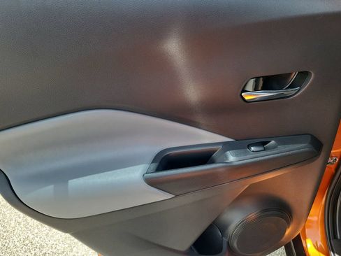 Used 2023 Nissan Kicks SR w/ SR Premium Package FWD image 16