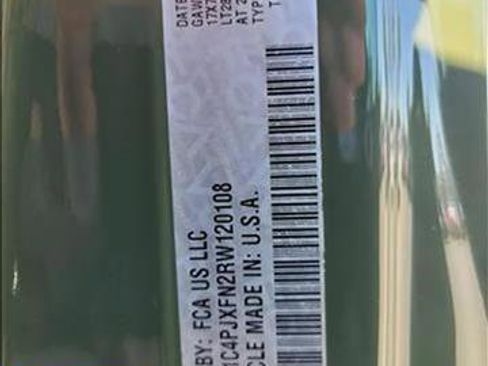 Used 2024 Jeep Wrangler Unlimited Rubicon w/ Technology Group image 23