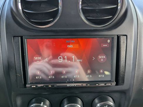 Used 2016 Jeep Patriot Sport w/ Power Value Group AWD/4WD image 4