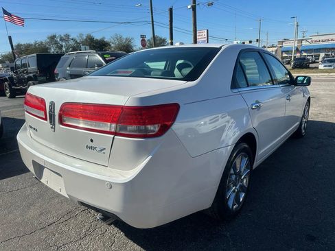 Used 2010 Lincoln MKZ Sedan 4D image 5