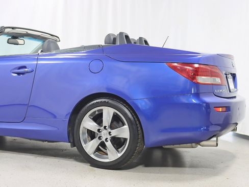 Used 2010 Lexus IS 350C RWD image 11
