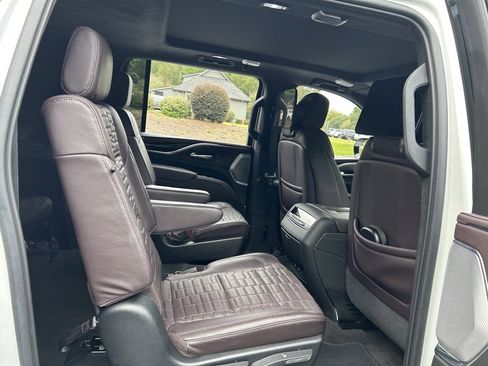 Used 2023 Cadillac Escalade ESV Sport Platinum image 53