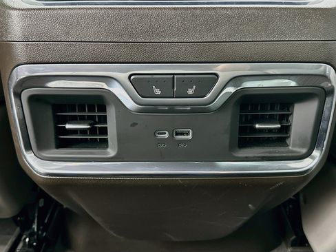 Used 2024 GMC Sierra 1500 SLT w/ SLT Premium Plus Package AWD/4WD image 27