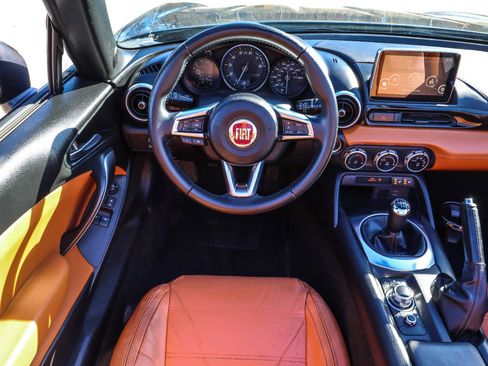 Used 2017 FIAT 124 Spider Lusso RWD image 26