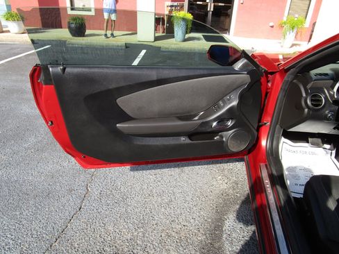 Used 2014 Chevrolet Camaro SS w/ RS Package image 15