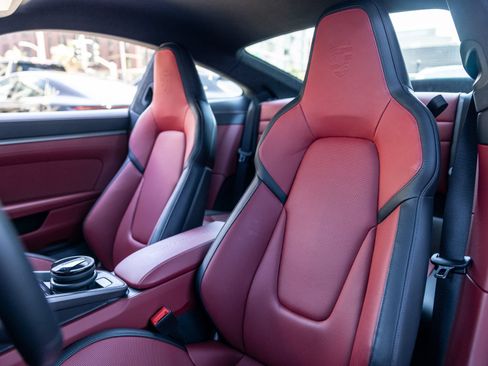 Certified 2025 Porsche 911 Carrera S RWD image 5